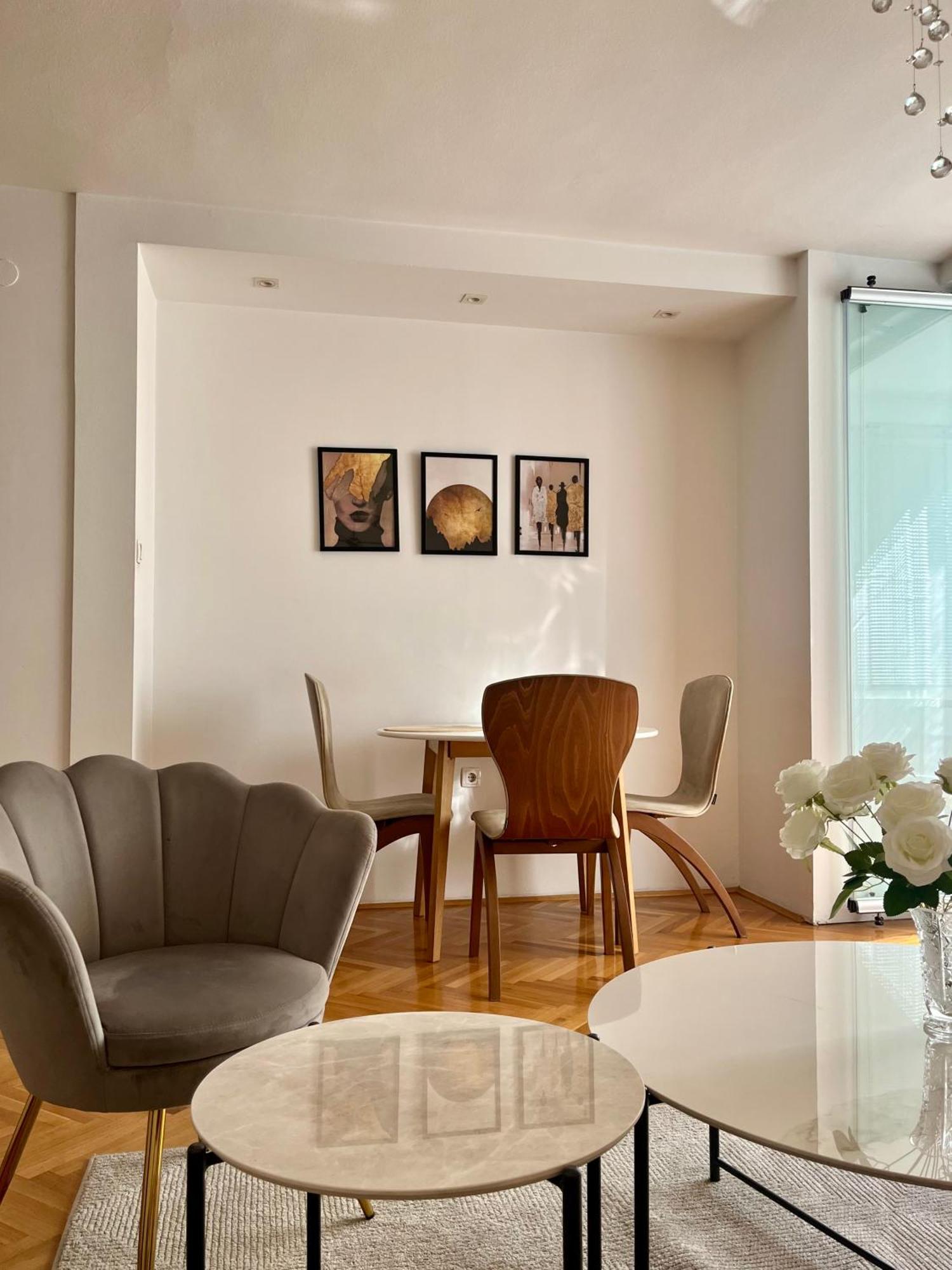 Ruby Luxury Central Apartment Skopje Luaran gambar